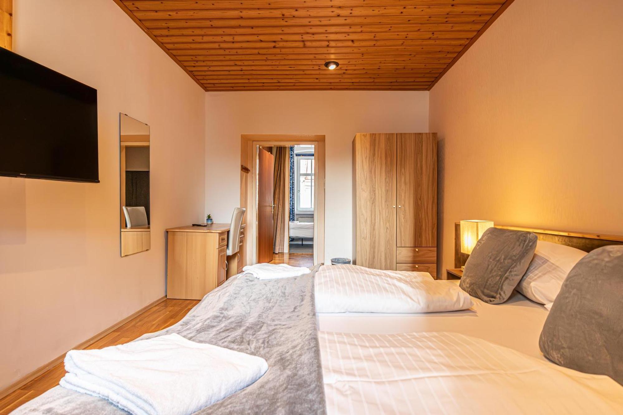 Apartment Vienna's Finest Spacious 2br & 1lr Wien